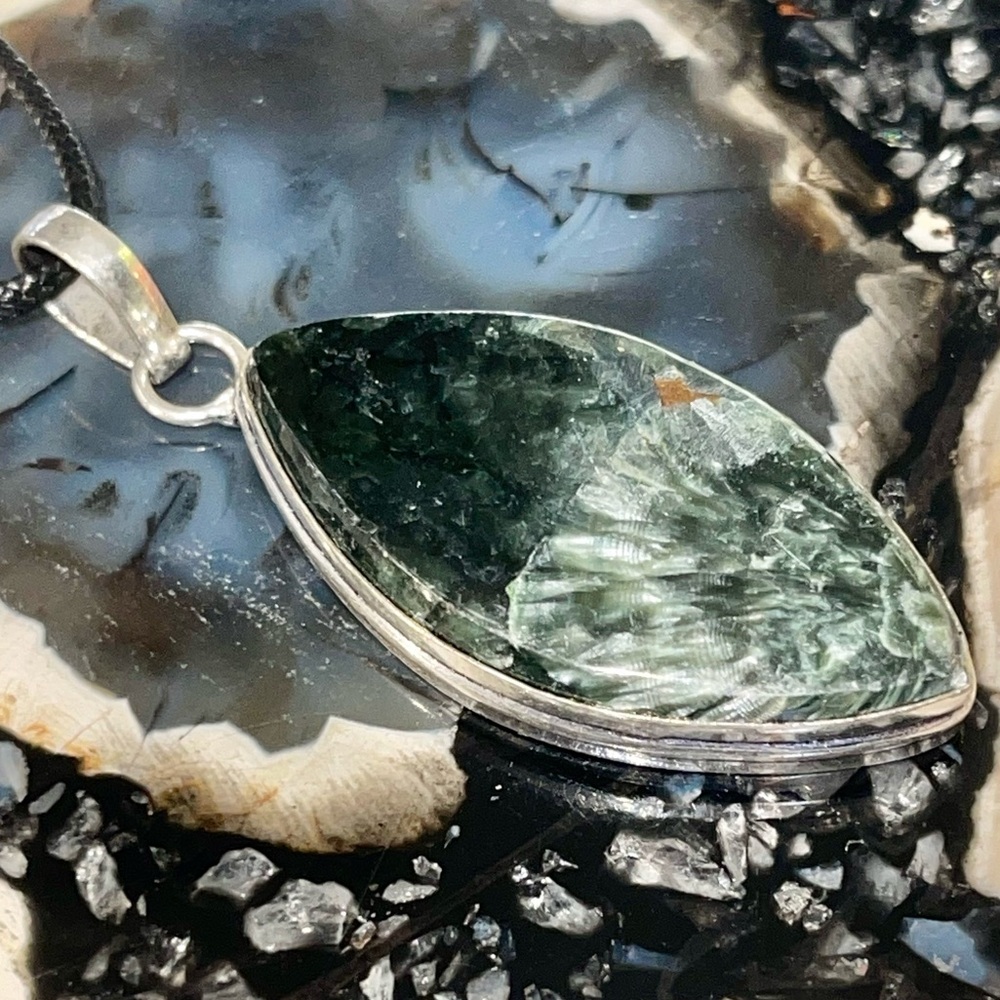 Deep Green Emerald Seraphinite Pendant 2 1/4” - Picture 8 of 17